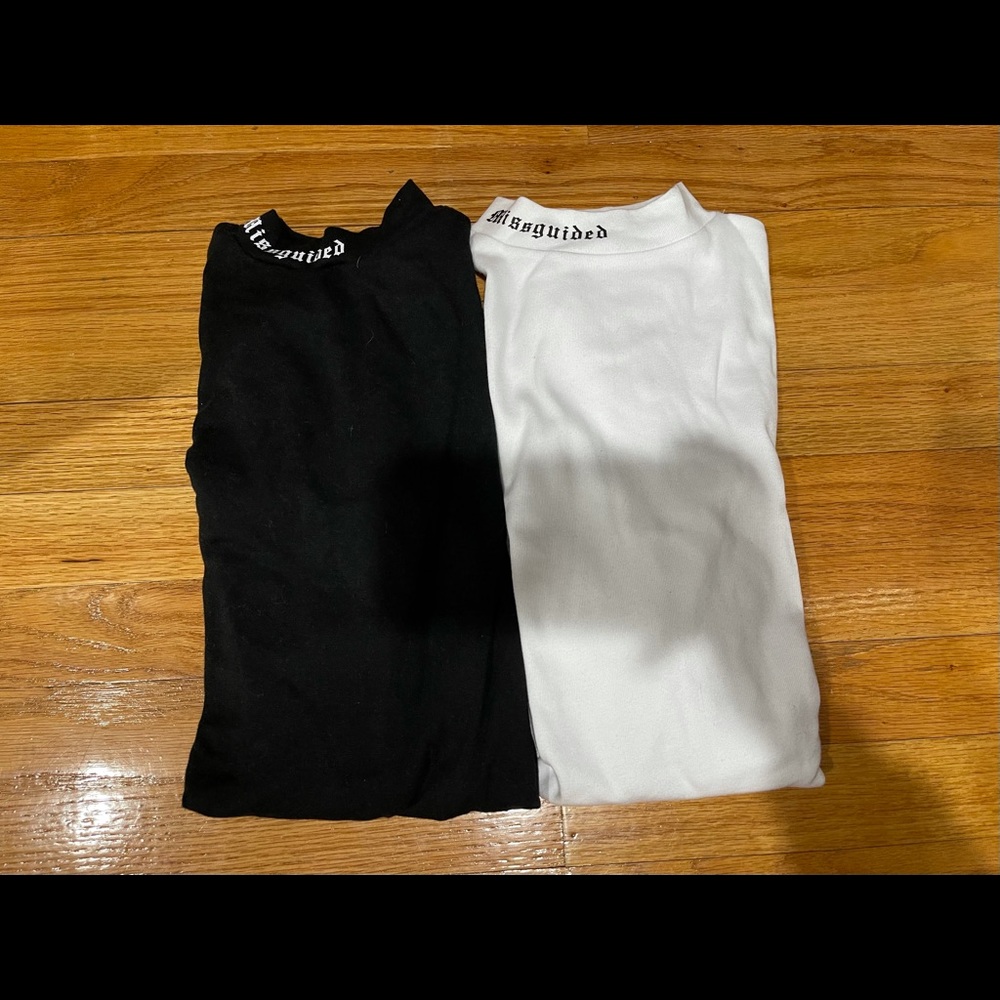 Set of 2 long sleeve bodysuits